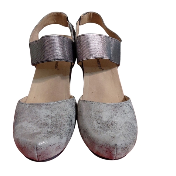 Pierre Dumas Enya Metallic Silver Leathrr Wedge Sandals Size 8 M - Picture 2 of 10